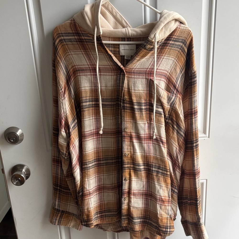 American Eagle Tan Rust Navy Plaid Hooded Button-Up